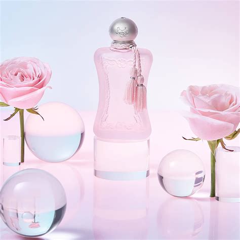 delina la rosee fragrantica